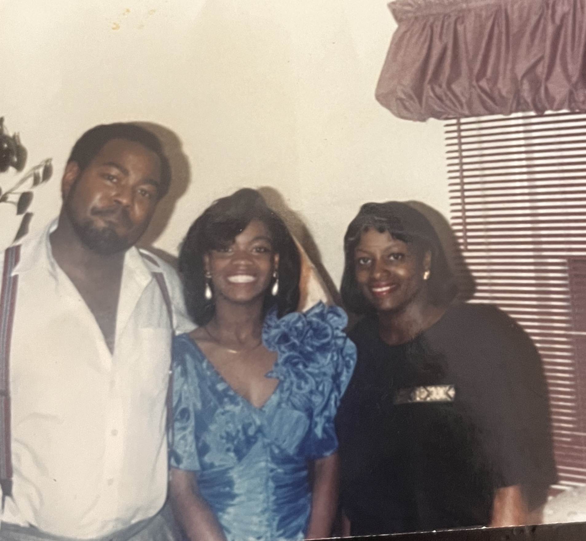 Sakeena 90s